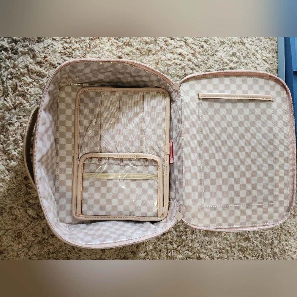 Makeup Travel Holder